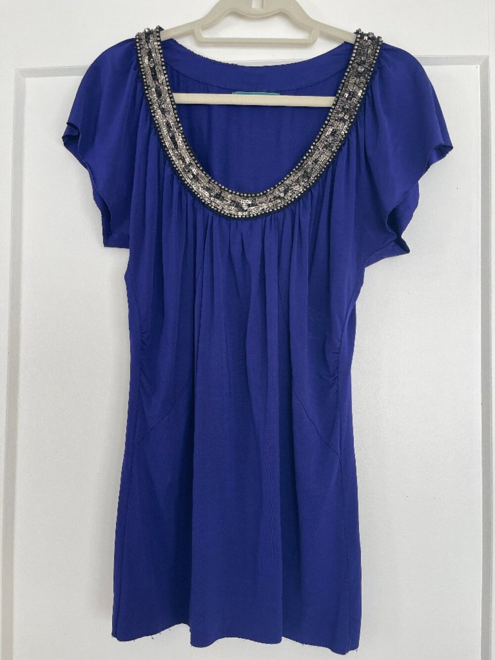 Velvet by Graham & Spencer Cobalt Blue Sequined Embellished Neck Top L